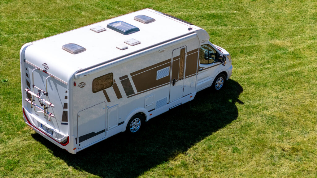 Ford Transit Carado T447
